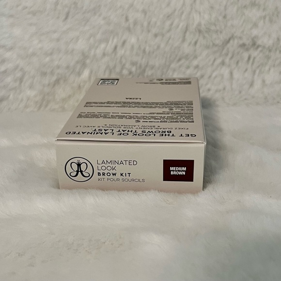Anastasia Beverly Hills Laminated Look Brow Kit Medium Brown - Picture 12 of 15